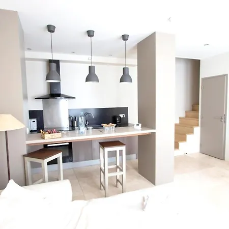 Confortable Dans Cons-la-grandville, Terrasse, Parking Apartment
